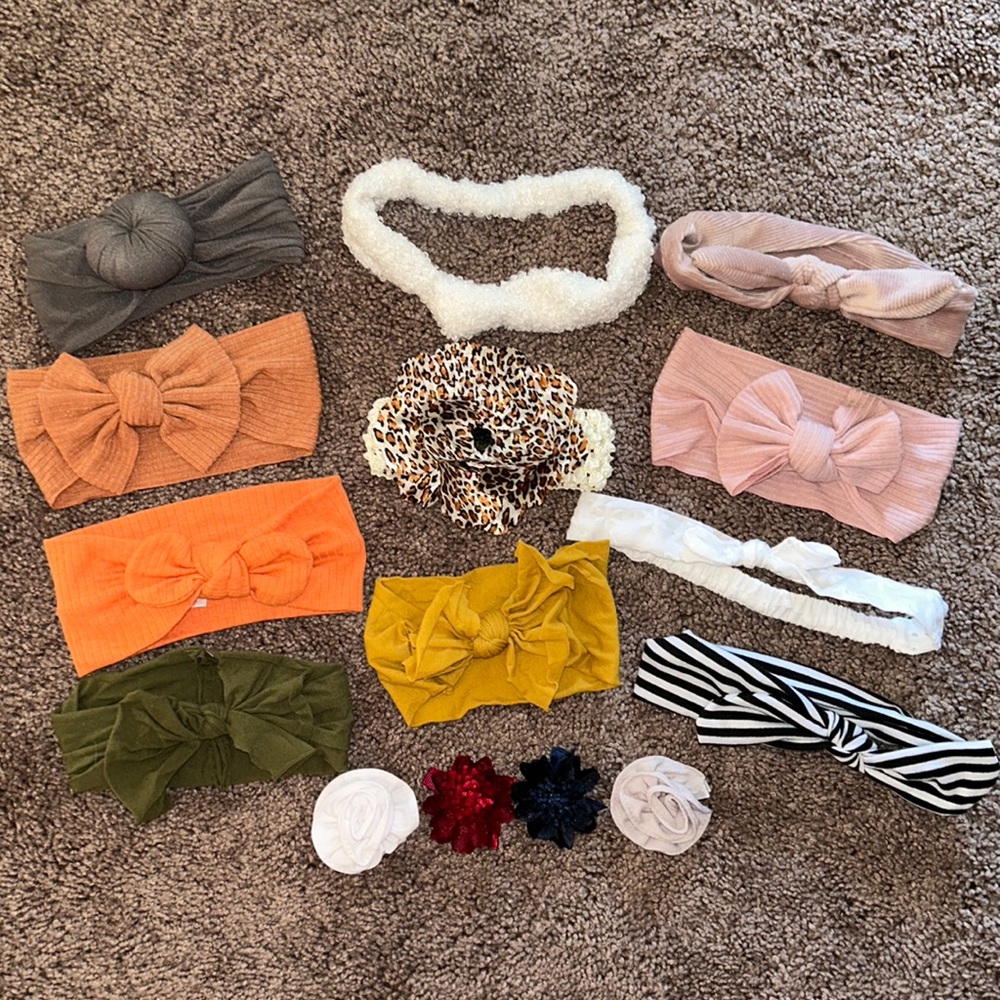 Babygirl bow head band and & flower clip bundle!!